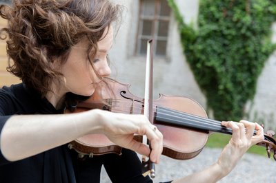 This is a picture of Hilary Hahn
