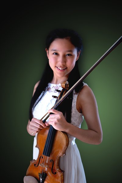 This is a picture of Leia Zhu
