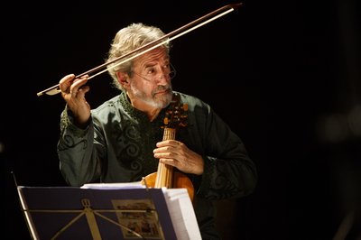 This is a picture of Jordi Savall
